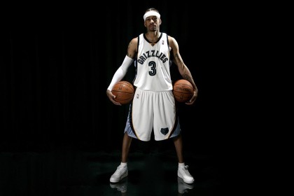 巴黎防线现转机，科洛·穆阿尼伤势无碍或可驰援欧冠，新援贝拉尔多确认缺席关键战