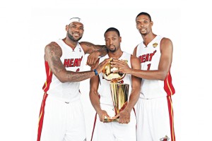 防线危机！巴萨中后场状态低迷，恐难挡巴黎锋线冲击，姆巴佩或成最大赢家