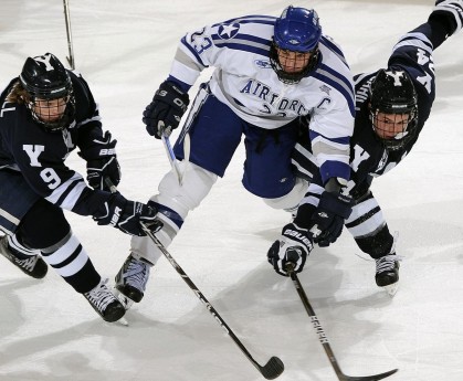德甲制造再创纪录！意甲历史最贵十一人阵容出炉，吕迪格、比埃尔霍夫领衔德国转会传奇