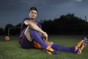 米亚托维奇直言维尼修斯薪资诉求欠妥，与姆巴佩持平是错误期待